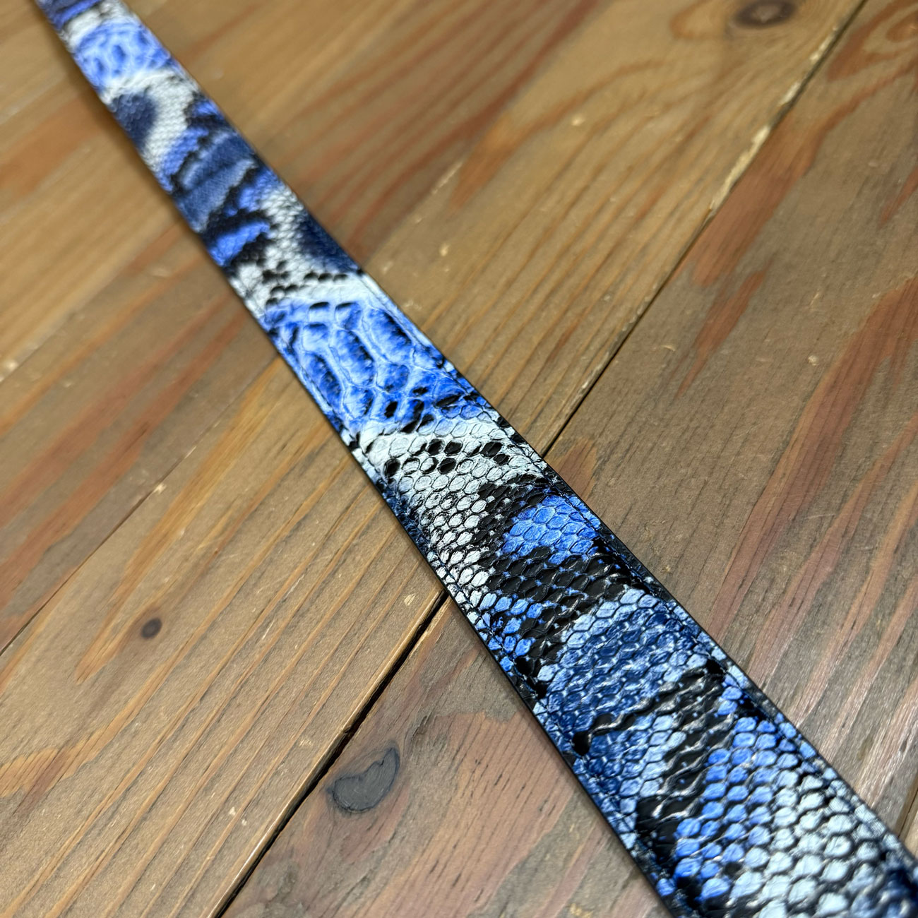 LOOSEY LOVES YOU PREMIUM SNAKESKIN BELT