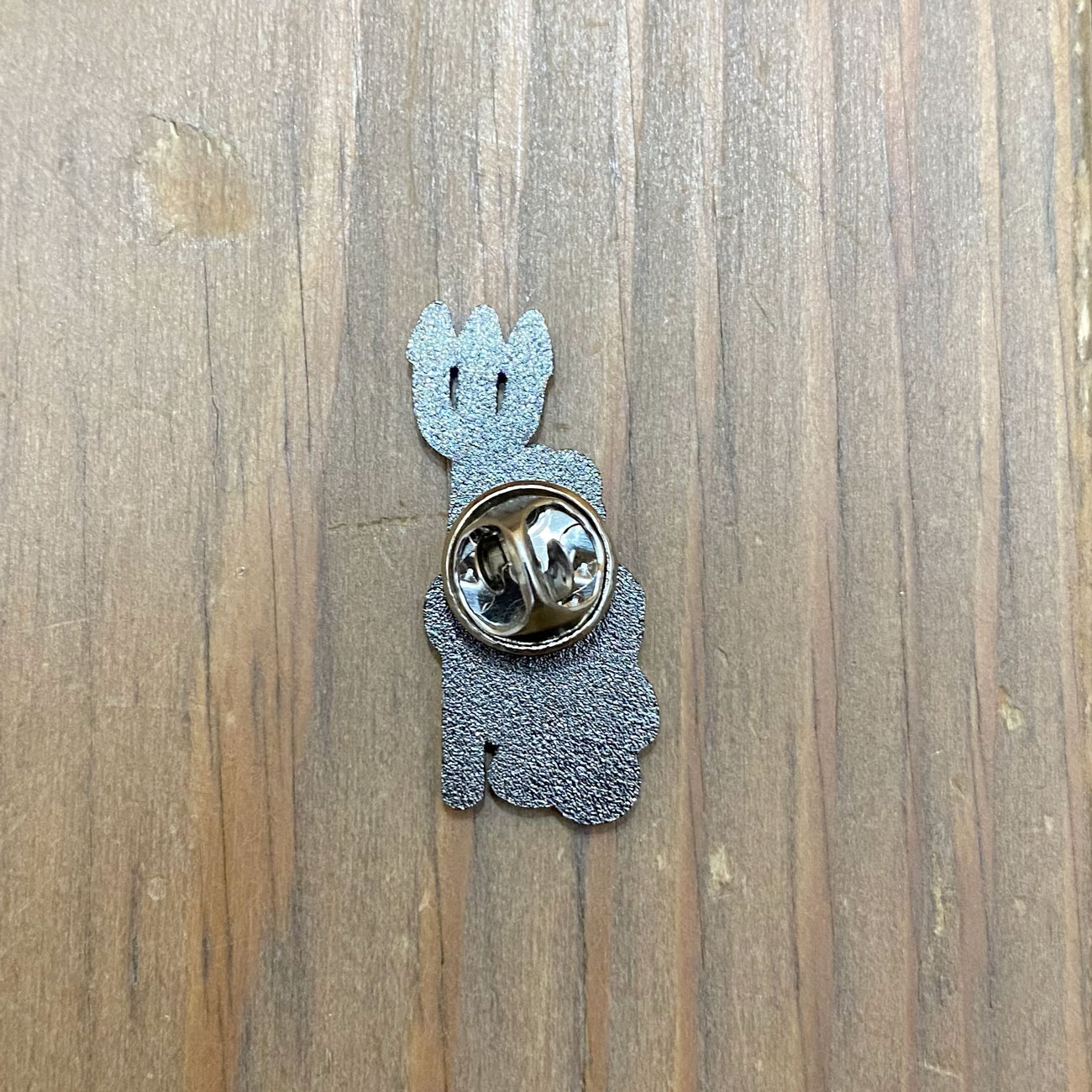 WORLD INDUSTRIES PINS