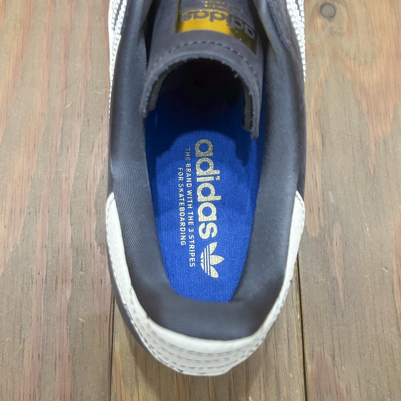 ADIDAS SUPERSTAR 80 ADV AURORA ONIX/CHALK WHITE