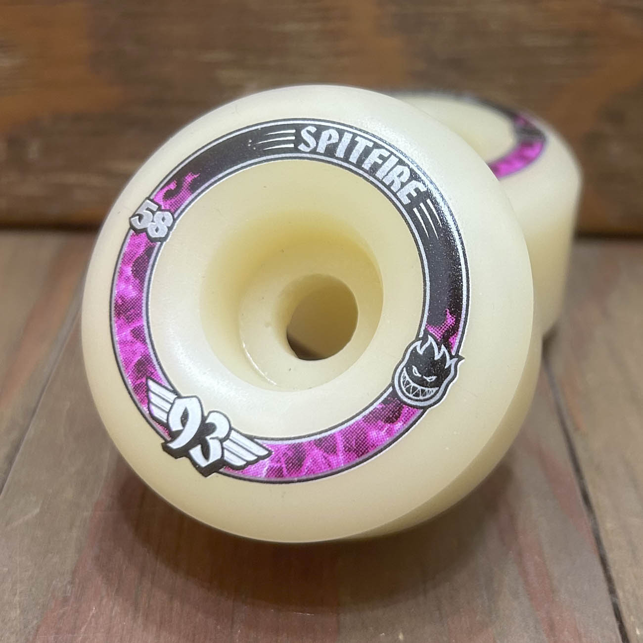 【スクエア】SPITFIRE F4 RADIALS 93A 58mm