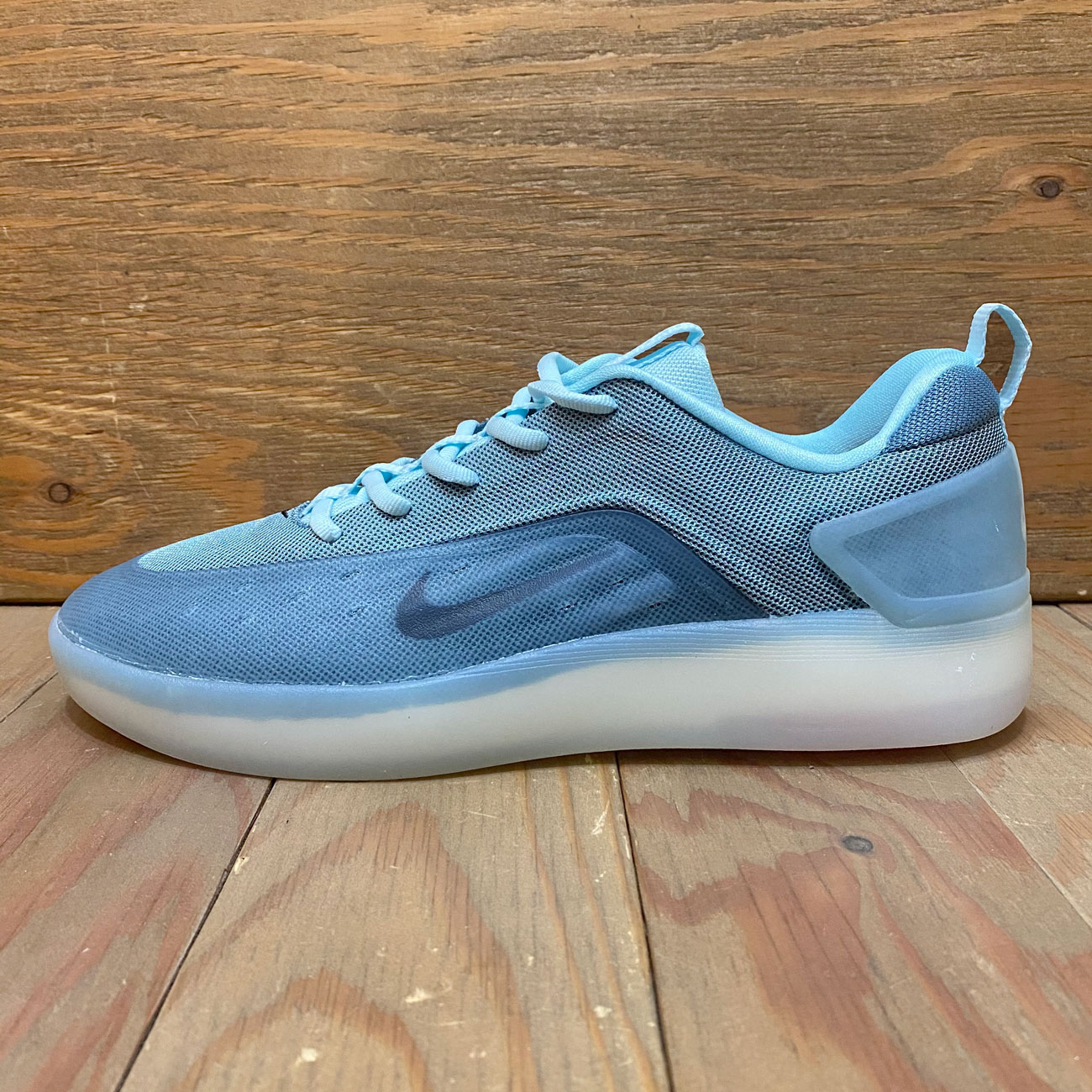 NIKE SB ZOOM NYJAH 4 GLACIER BLUE/SMOKEY BLUE