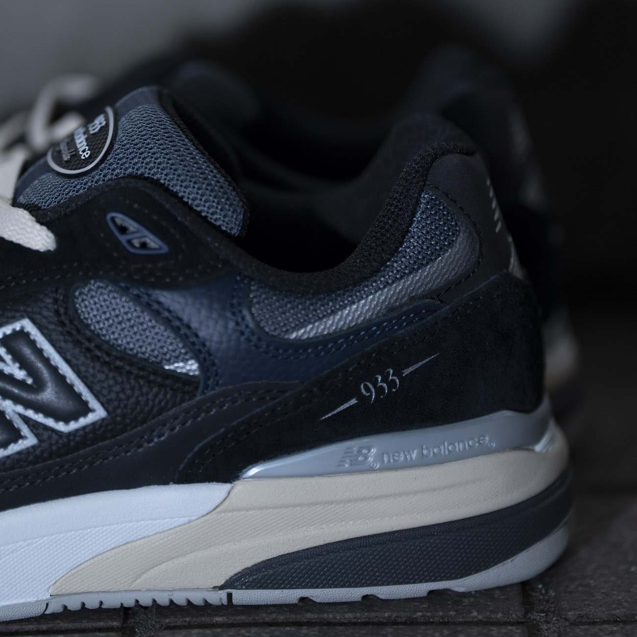 NB NUMERIC ANDREW REYNOLDS UN933 BNT