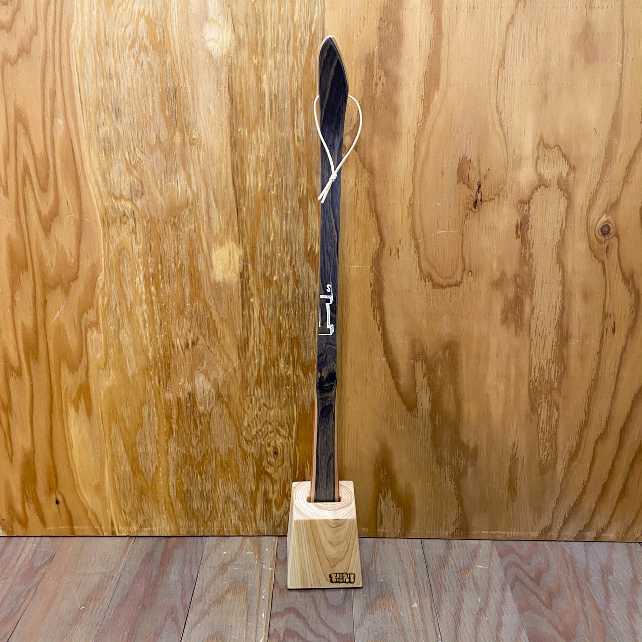 TAMILAB SHOEHORN x SKATEBOARD (靴べら）