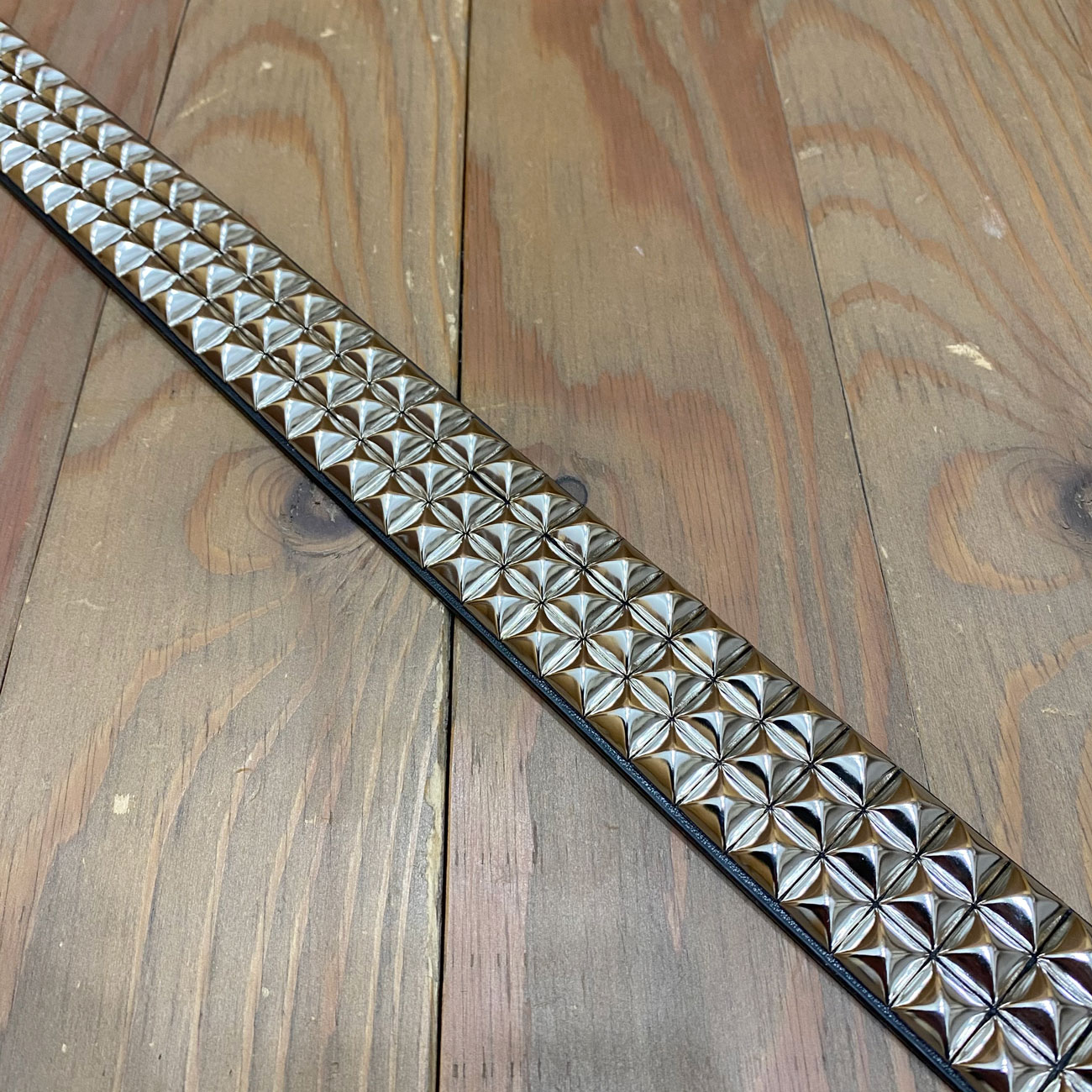 JACUZZI UNLIMITED LEATHER STUDDED BELT 