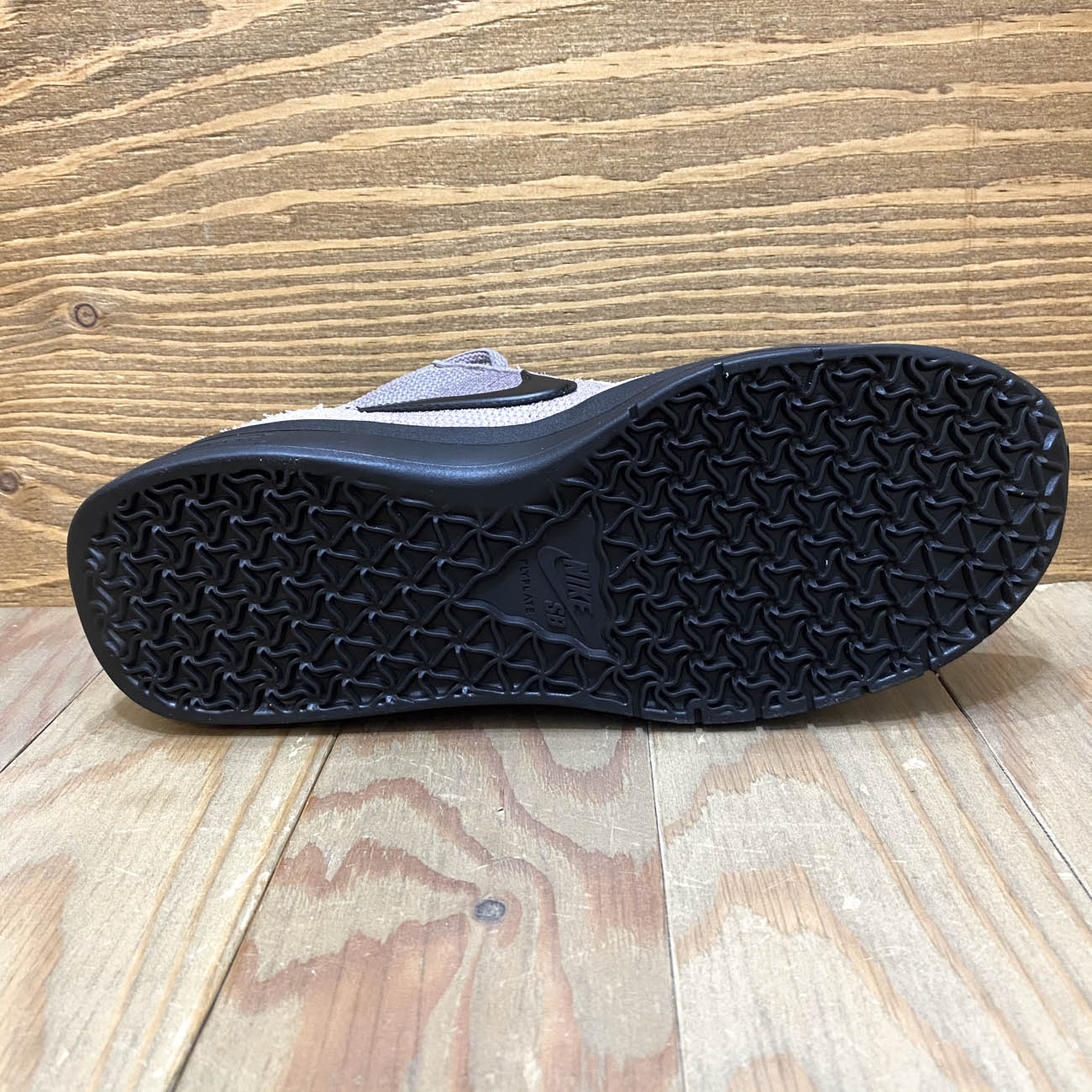 NIKE SB PS8 LT VIOLET ORE/BLACK