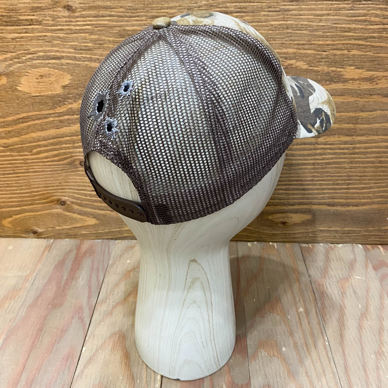 BLEACH SHOOTER SIX PANEL HAT