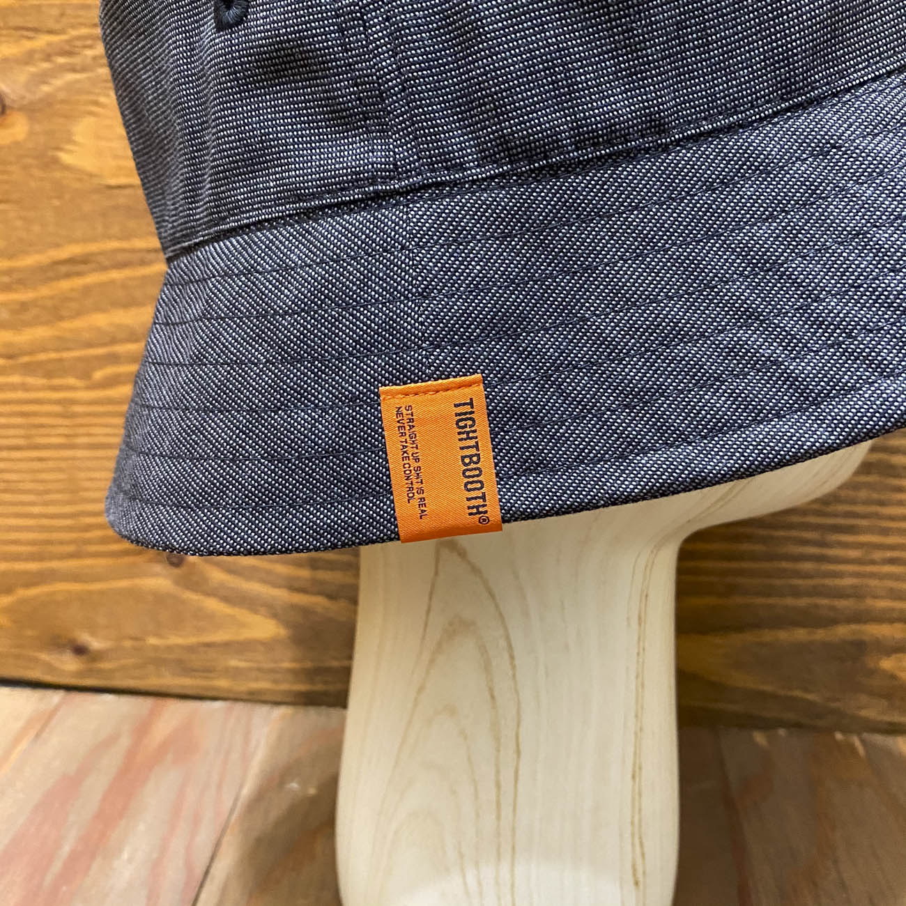 TIGHTBOOTH CHAMBRAY BUCKET HAT | 東京のスケートボードショップ