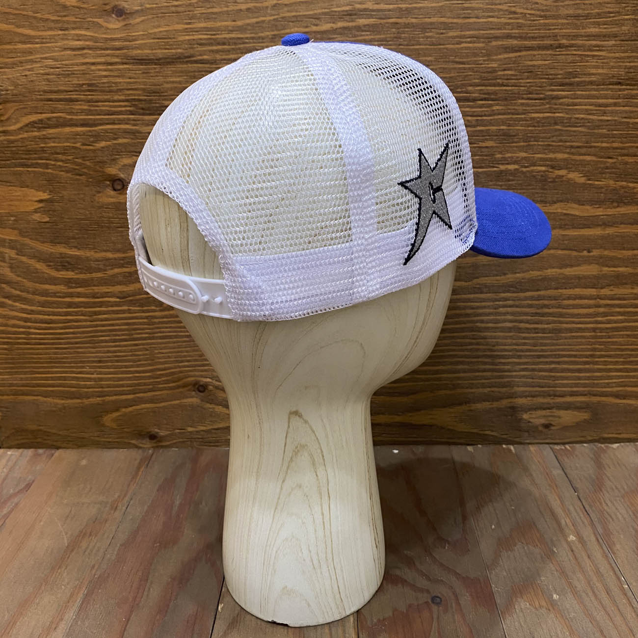 CARPET COMPANY VARSITY TRUCKER HAT | 東京のスケートボードショップ