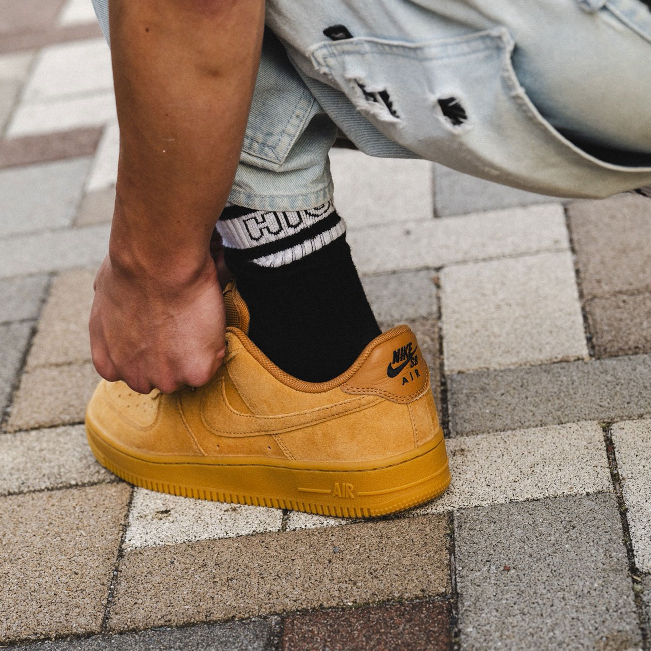 NIKE SB AIR FORCE 1 FLAX