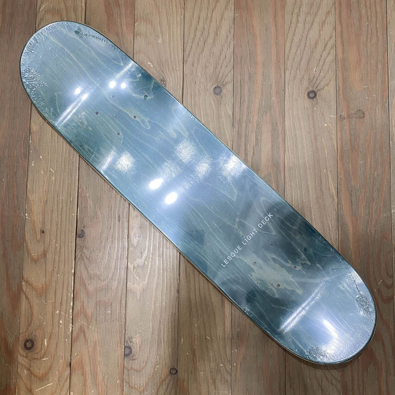LESQUE LIGHT DECK WHITE/NAVY KIDS DECK 7.25/7.375 Mini /7.5inch