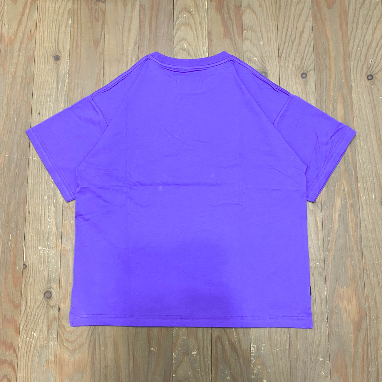EVISEN E POCKET TEE