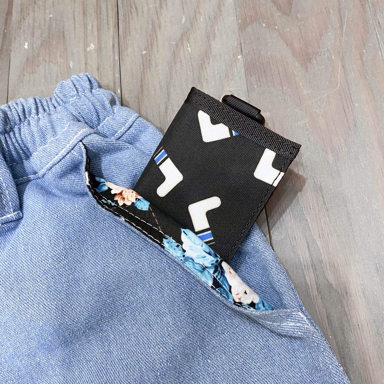TELEVISI STAR LIGHT BLUE DENIM SUNNY FILMER