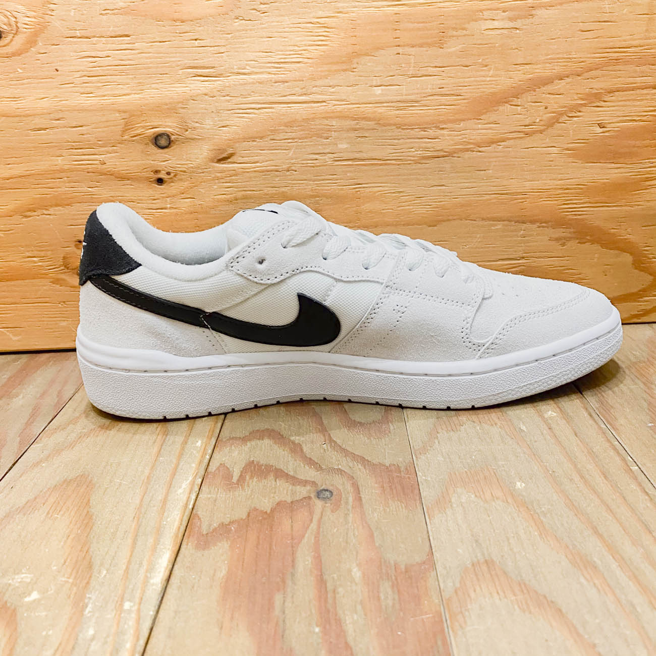 NIKE SB CODE 58 WHITE/BLACK