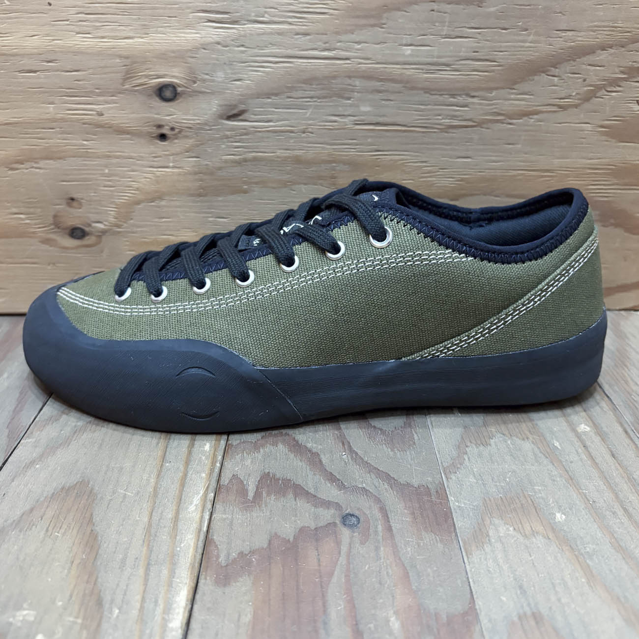 VILLGE PM 1.30PM OLIVE/NATURAL BLACK