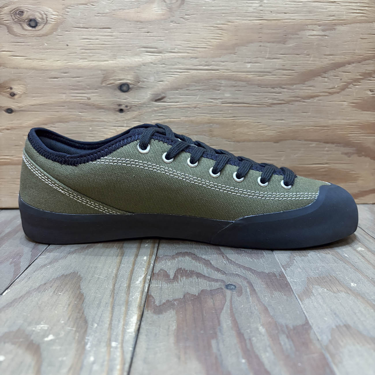 VILLGE PM 1.30PM OLIVE/NATURAL BLACK