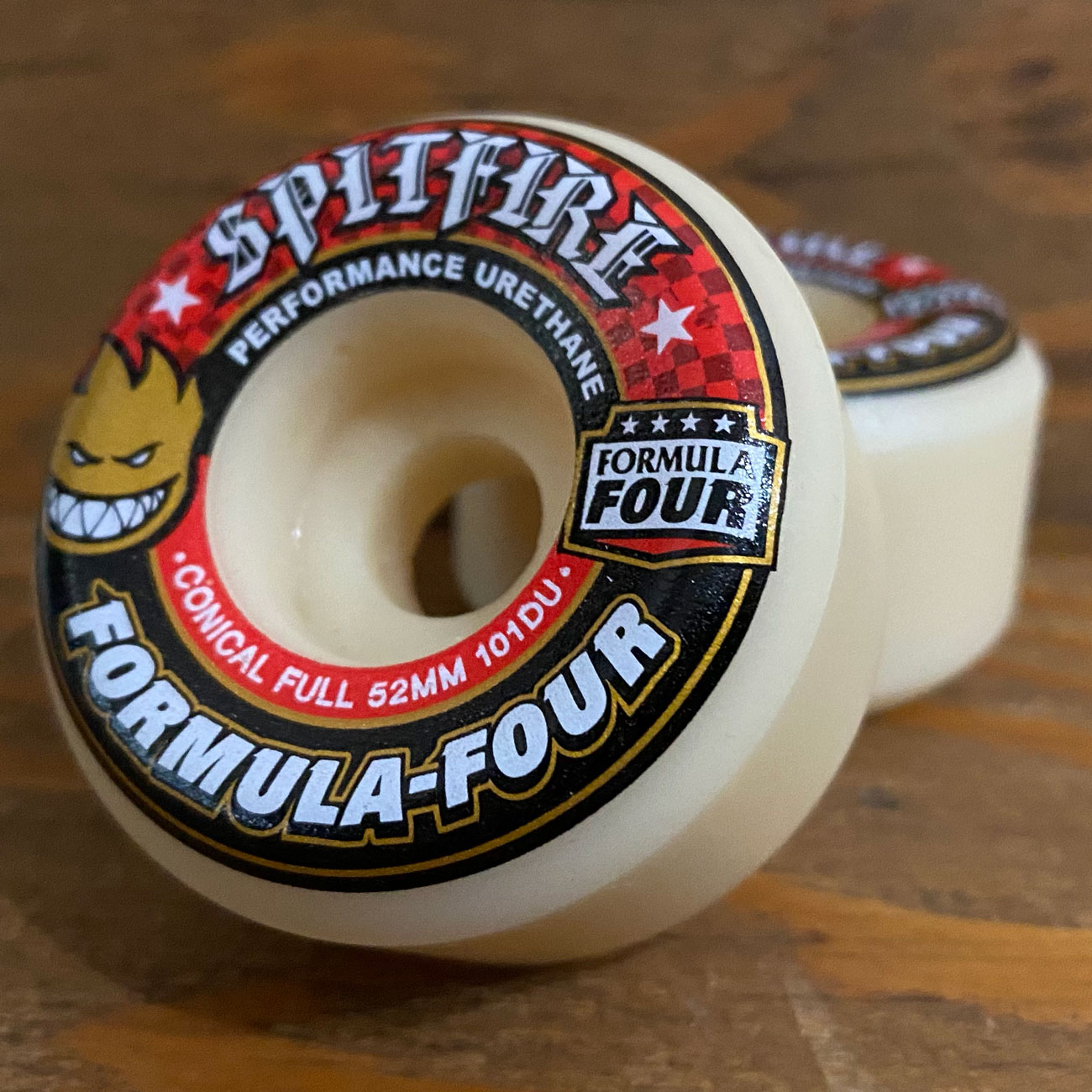 【スクエア】SPITFIRE F4 CONICAL FULL 101A 52mm