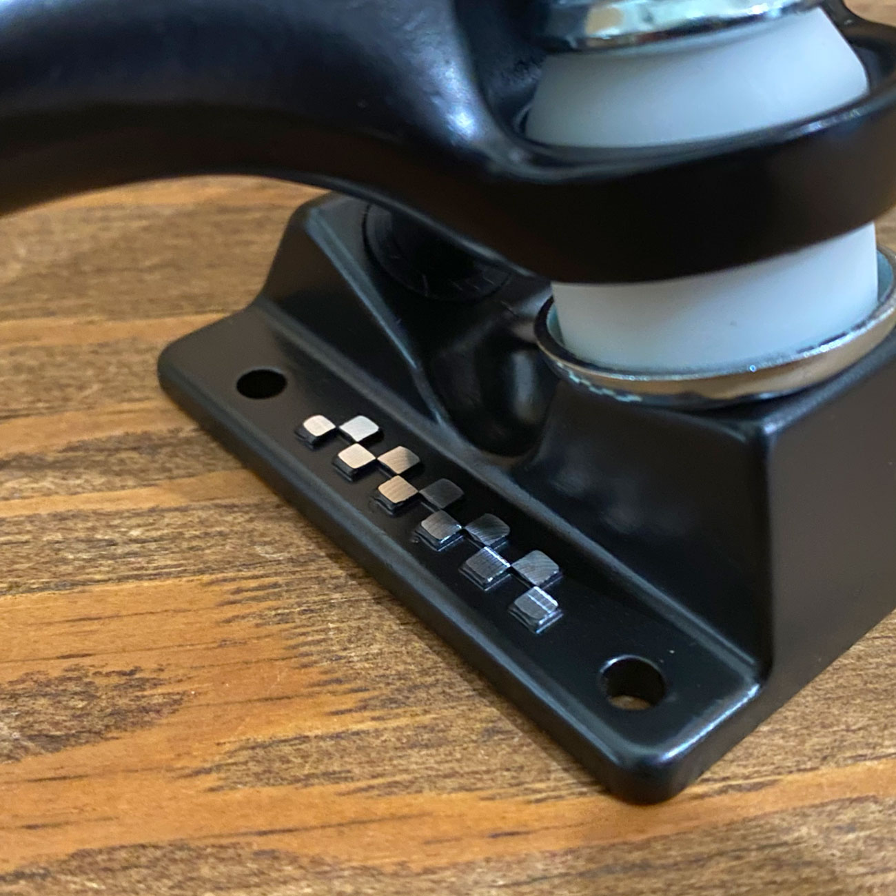 ACE TRUCKS AF1 MATEE BLACK 22-44